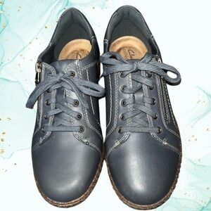 Clarks Women's Caroline Janna Sneaker, Size 8